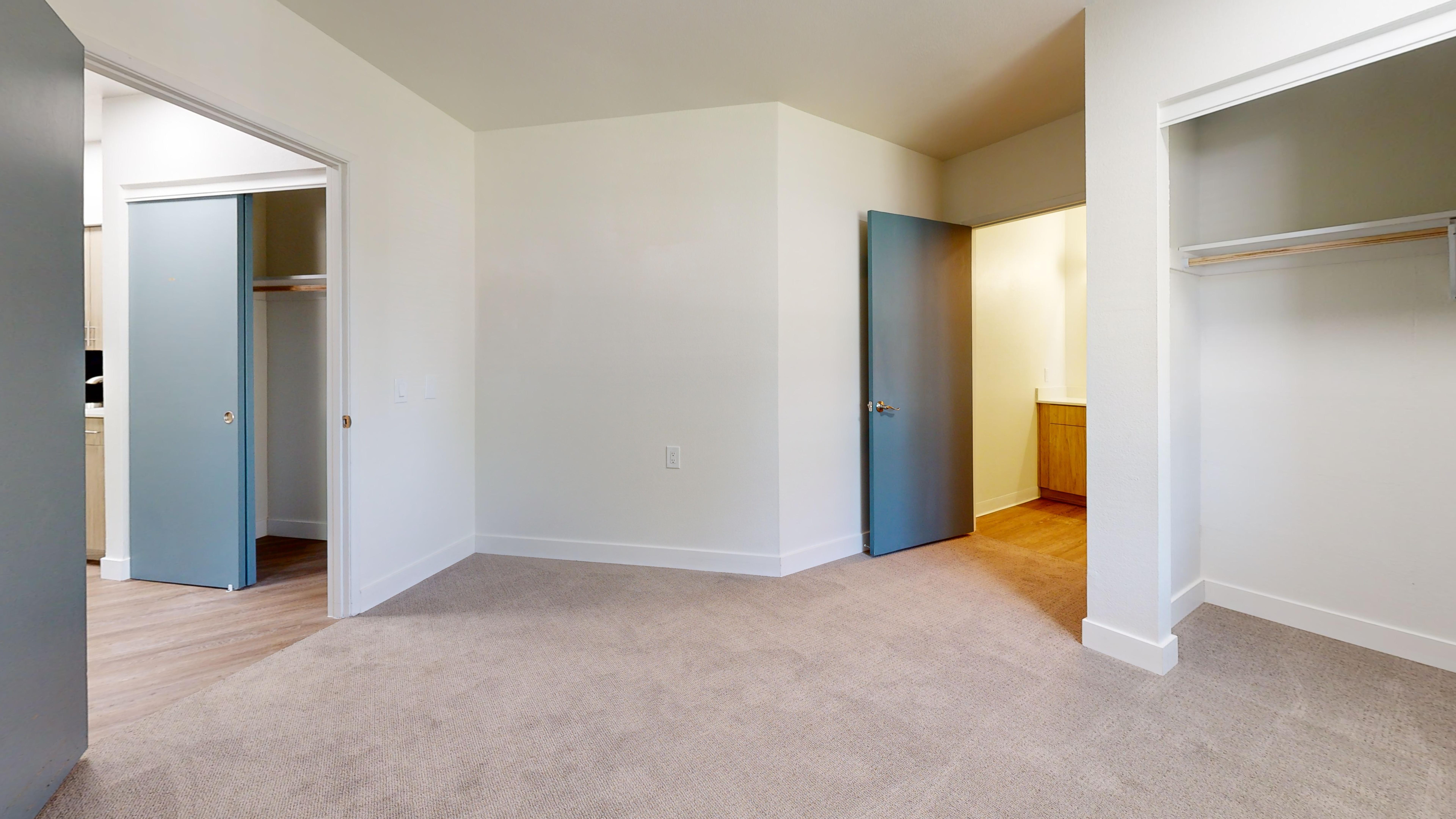 Hilltop-Estates-IL-2-bed-760-sqft-Bedroom
